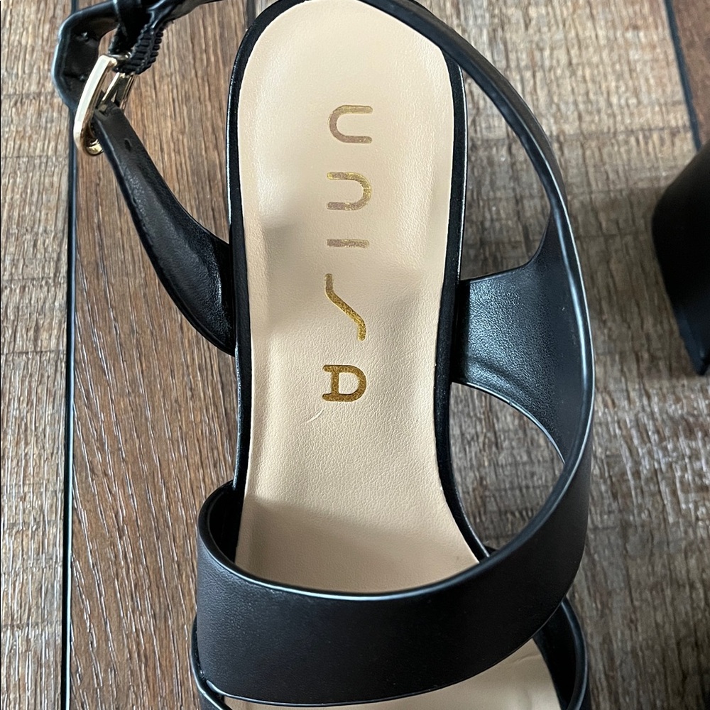 Black Block Heel Sandals - Picture 2 of 6